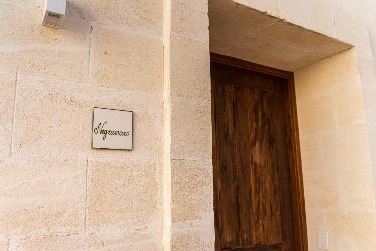 Masseria Torleanzi Wine Relais San Pietro Vernotico Eksteriør billede