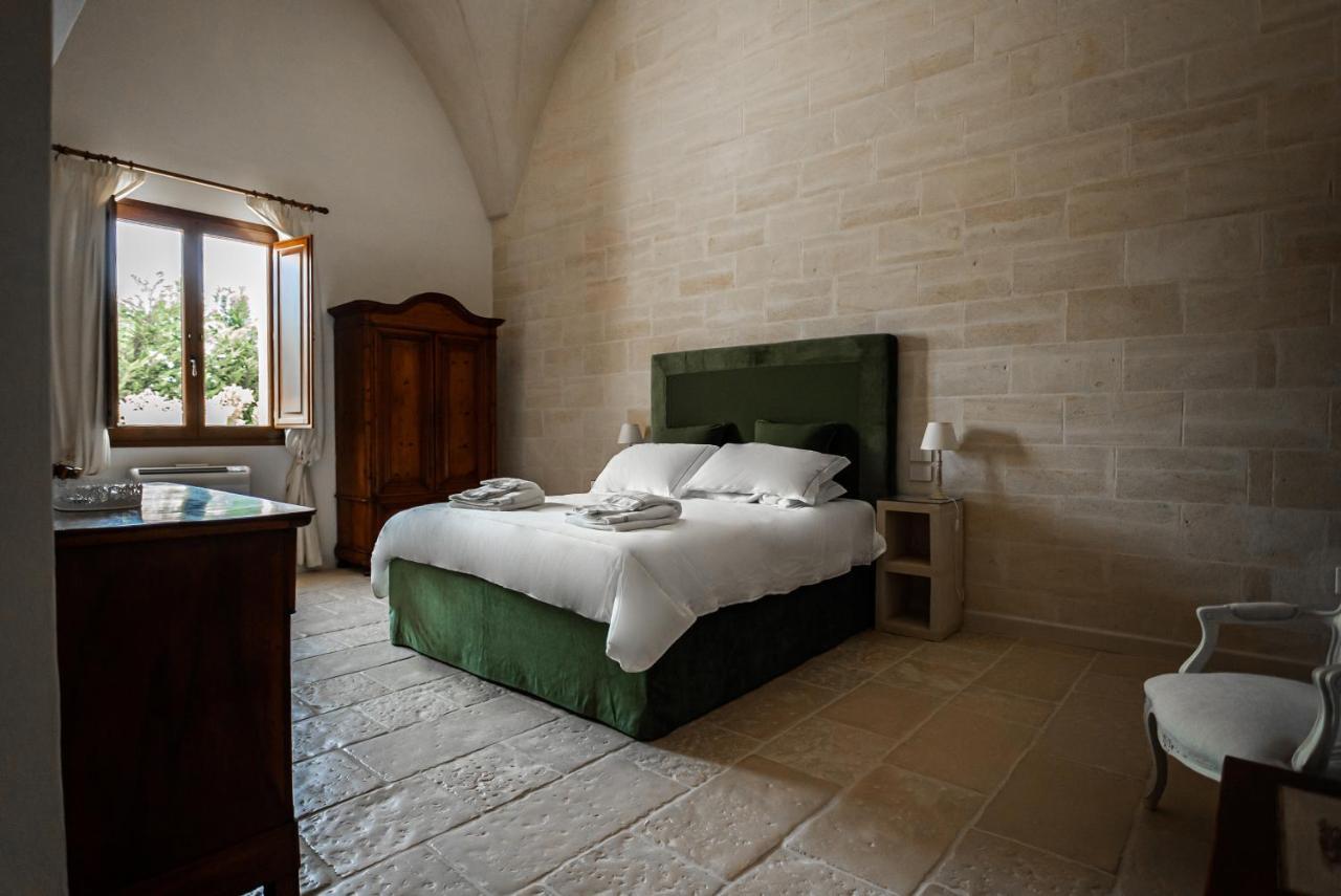 Masseria Torleanzi Wine Relais San Pietro Vernotico Eksteriør billede