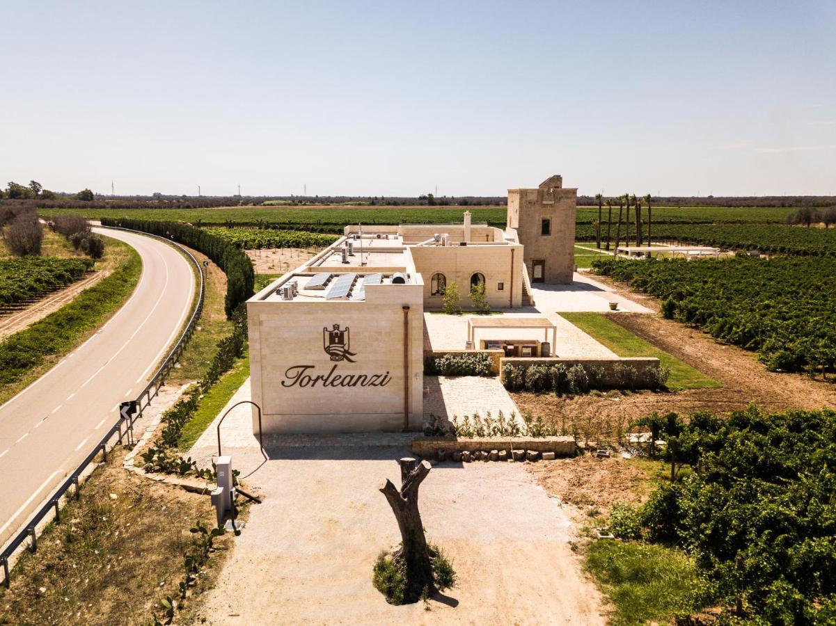 Masseria Torleanzi Wine Relais San Pietro Vernotico Eksteriør billede